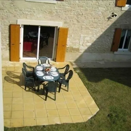 House Le Losange Hébergement de vacances Jaillans
